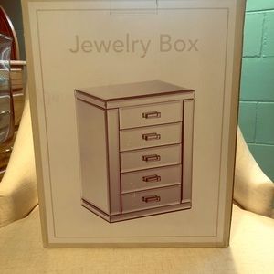 Beautiful Mirrored Jewlery Box